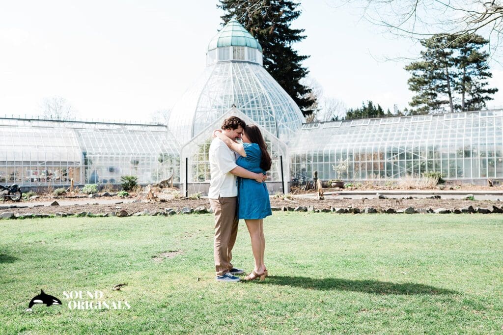 Victoria + Benjamin WW Seymour Conservatory Engagement // Victoria + Benjamin -