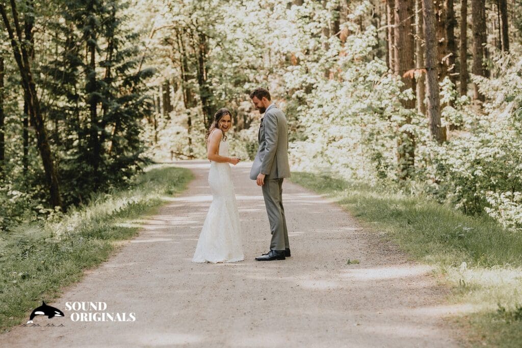 Lake Wilderness Lodge Wedding // Laura + Nicholas -
