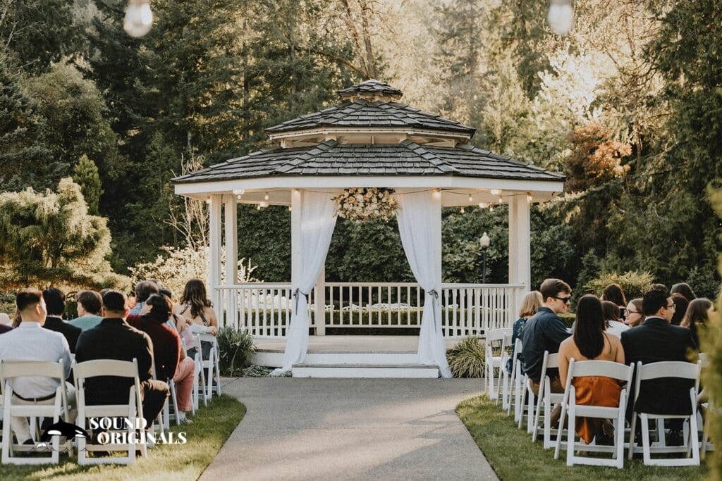 Lakeside Gardens Wedding // Caleigh + Joshua -