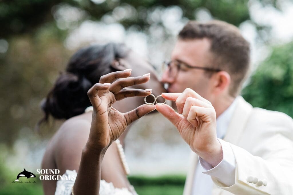 Landmarks Society Art & Garden Center Wedding // Grace + Gilad -