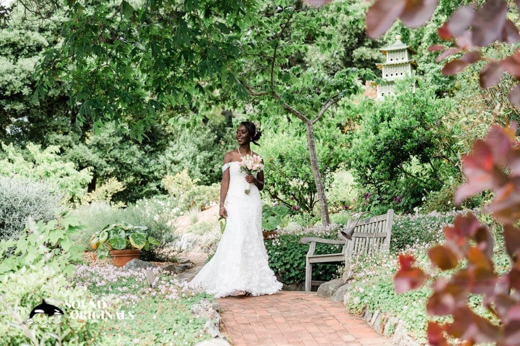 Landmarks Society Art & Garden Center Wedding // Grace + Gilad -
