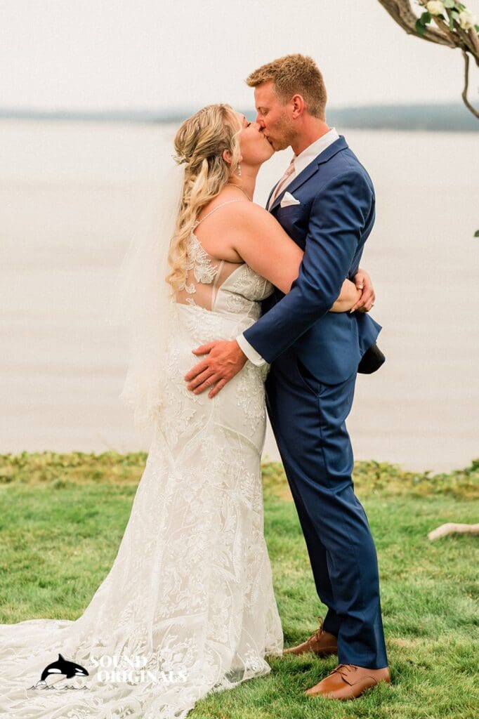 Lopez Island Wedding // Alexa + Ryan -