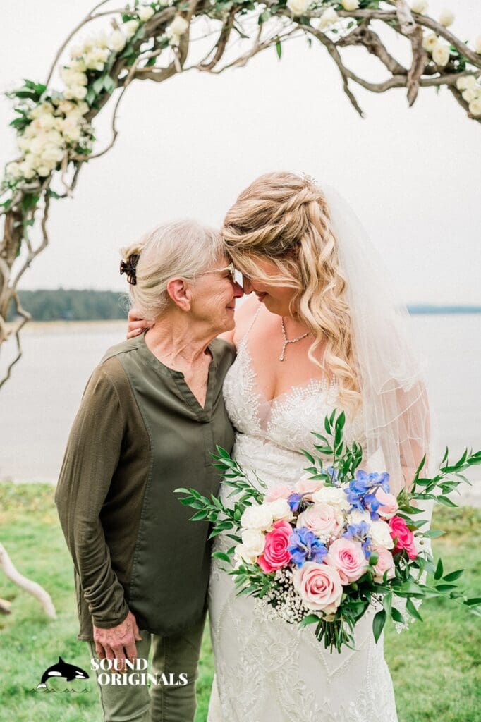 Lopez Island Wedding // Alexa + Ryan -