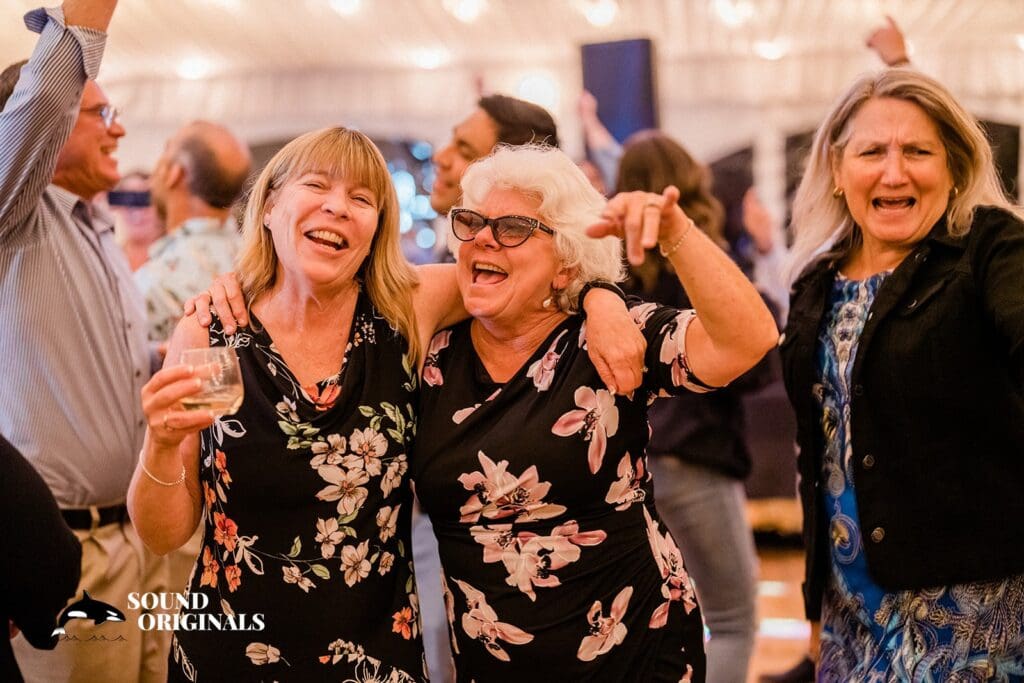 Lopez Island Wedding // Alexa + Ryan -