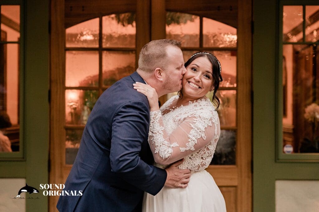 The Manor House at Pleasant Beach Wedding // Kaitlin & Chris -