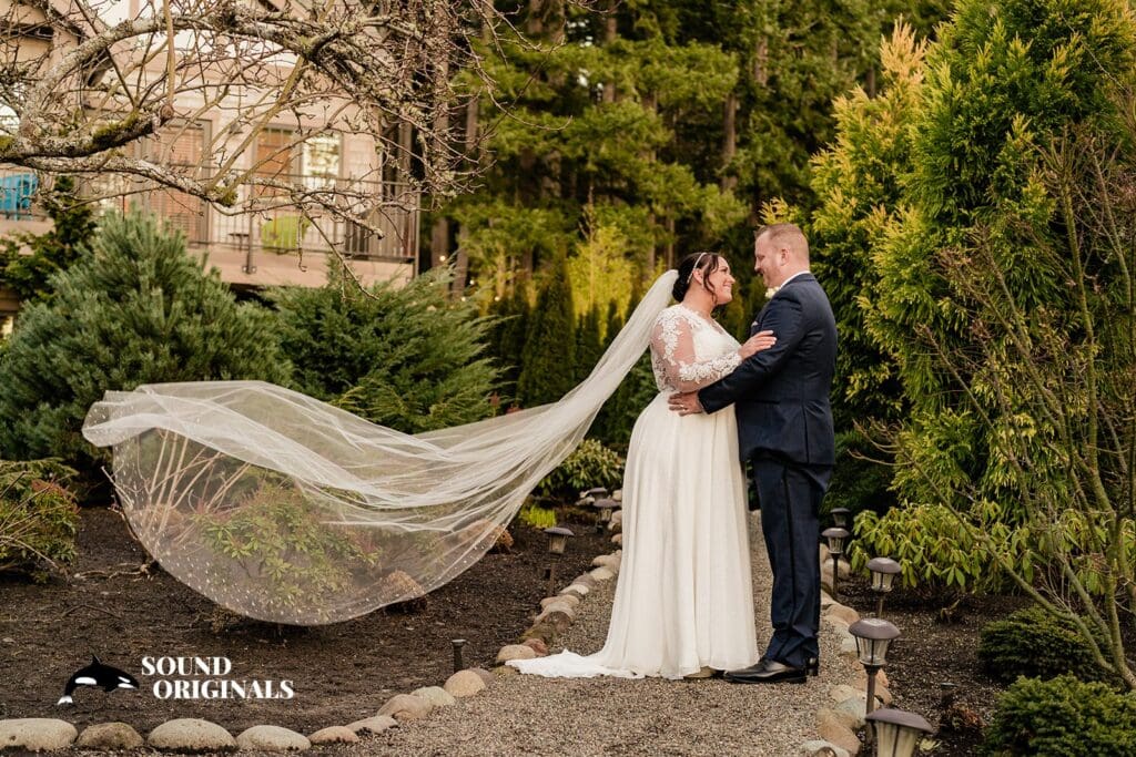 The Manor House at Pleasant Beach Wedding // Kaitlin & Chris -