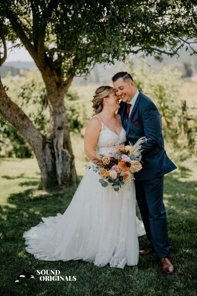 The Cattle Barn Wedding // Shelbi + Mat -