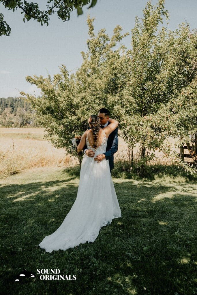 The Cattle Barn Wedding // Shelbi + Mat -