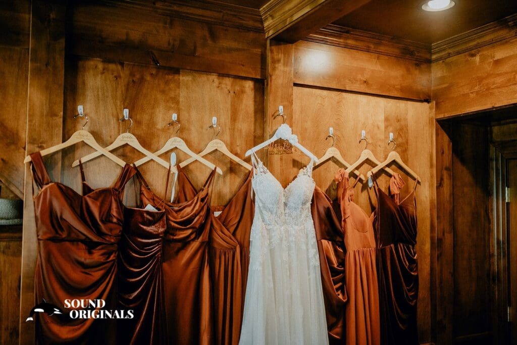 The Cattle Barn Wedding // Shelbi + Mat -