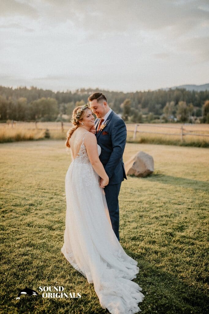 The Cattle Barn Wedding // Shelbi + Mat -