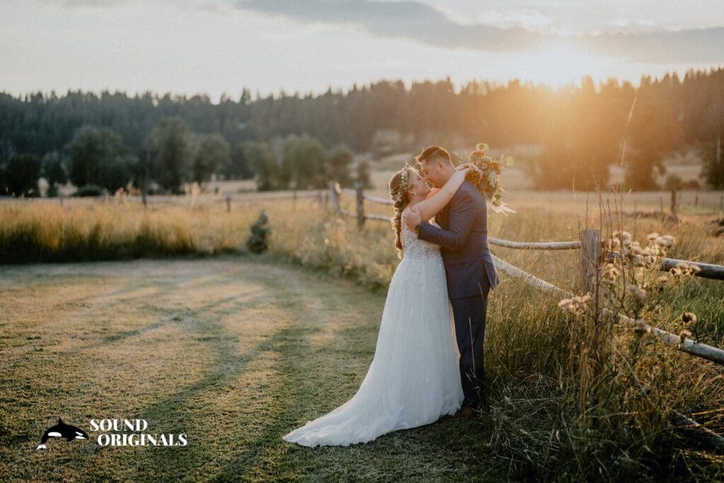 The Cattle Barn Wedding // Shelbi + Mat -