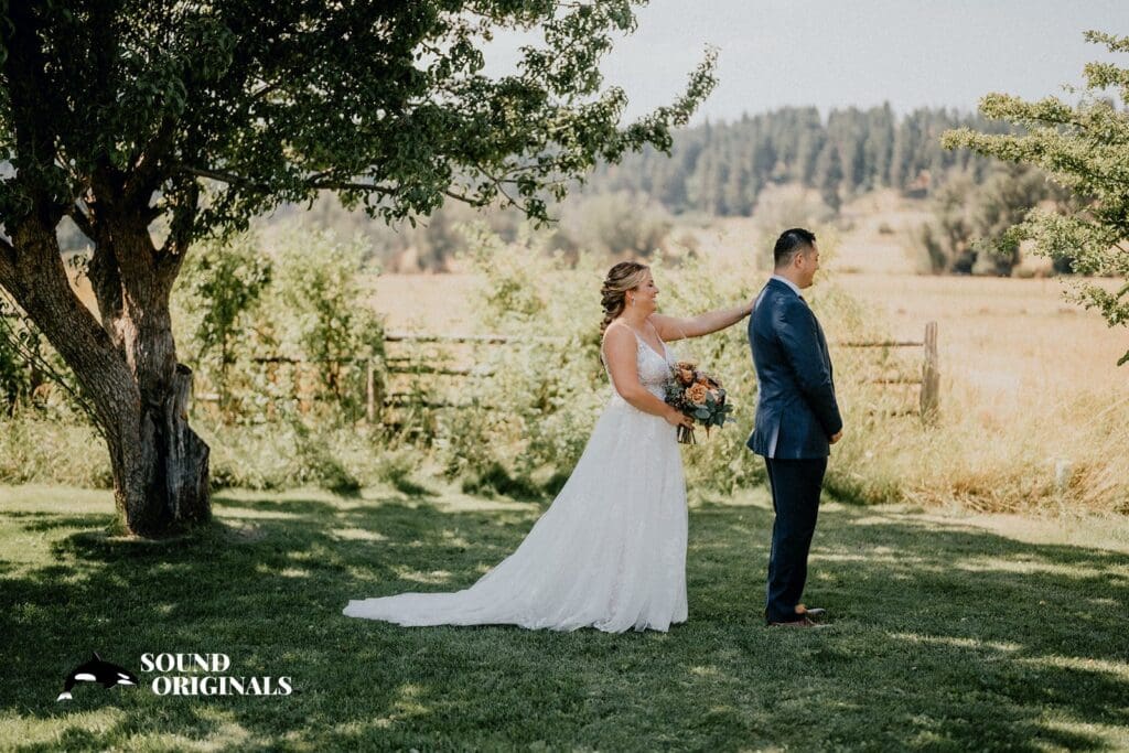 The Cattle Barn Wedding // Shelbi + Mat -