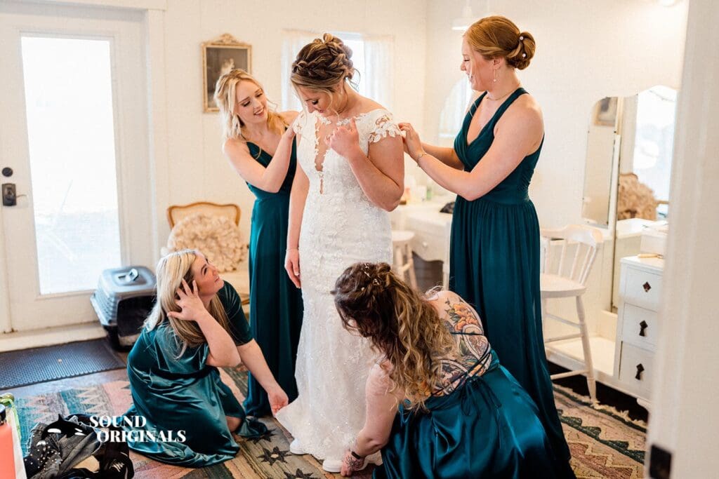 Maplehurst Farm Wedding // Elijah & Sarah -