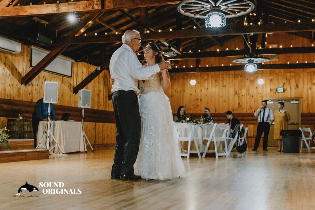 Cedarville Lodge Wedding // Kristen + Paul -