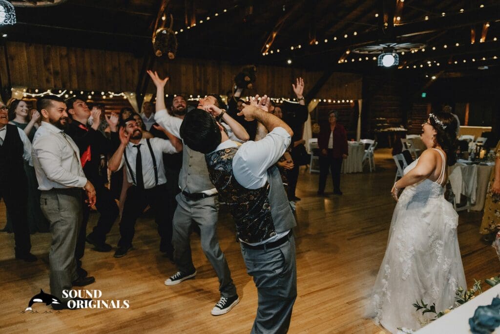 Cedarville Lodge Wedding // Kristen + Paul -