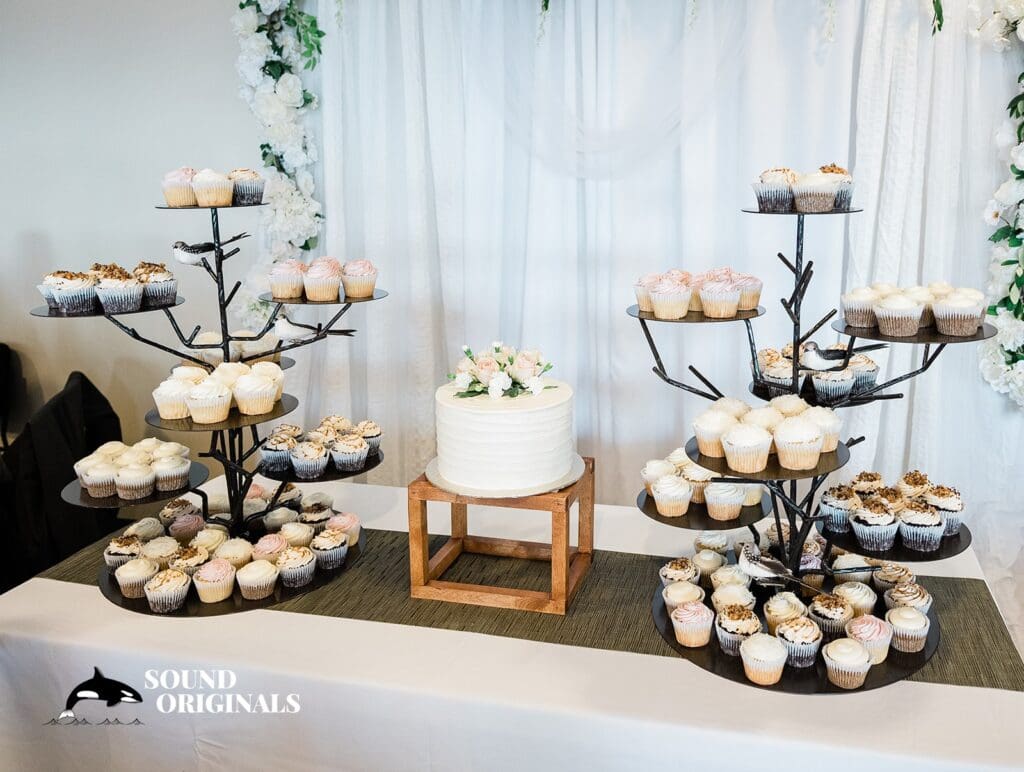 Edmonds Yacht Club Wedding // Eric + Ingrid -