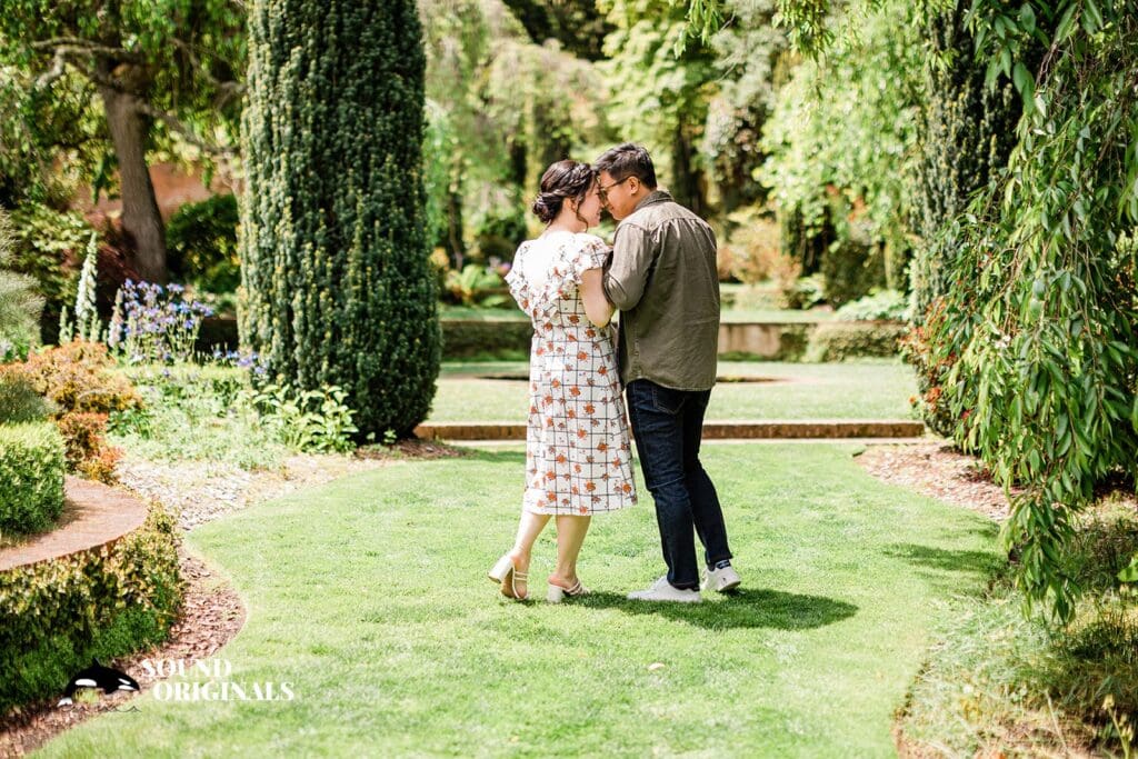 Linna + Jonathan Filoli Historic House & Garden Engagement // Linna & Jonathan -