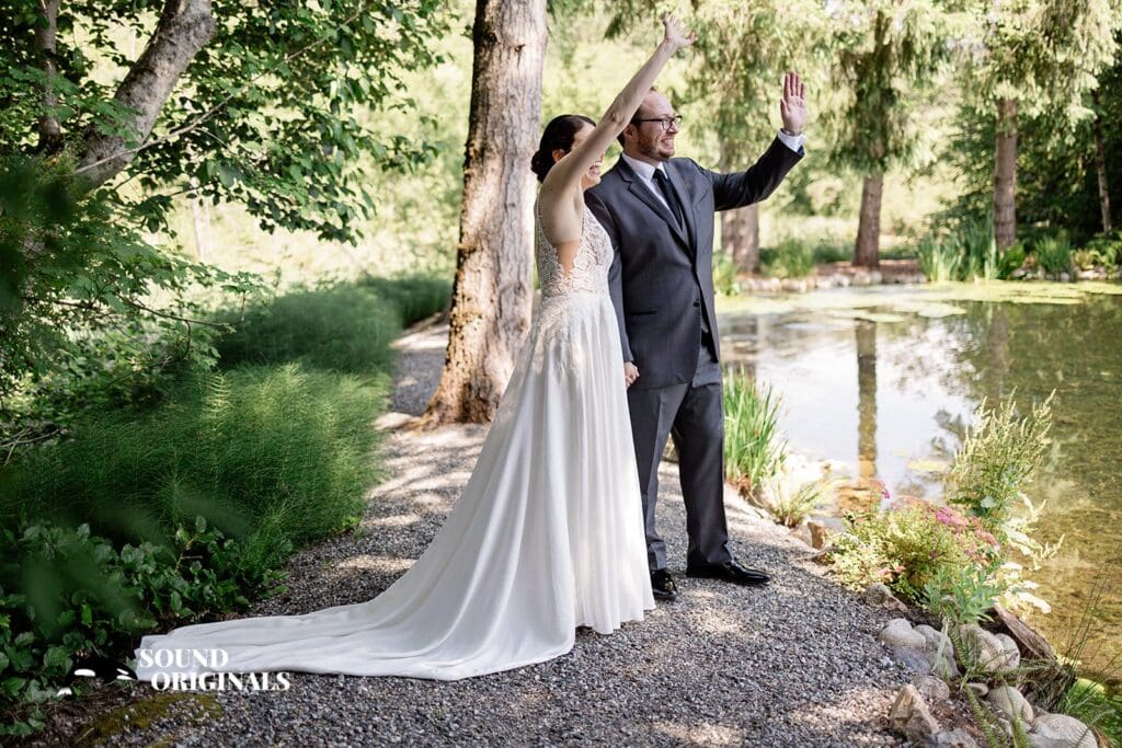 Gray Bridge Venue Wedding // Enina + Connor -