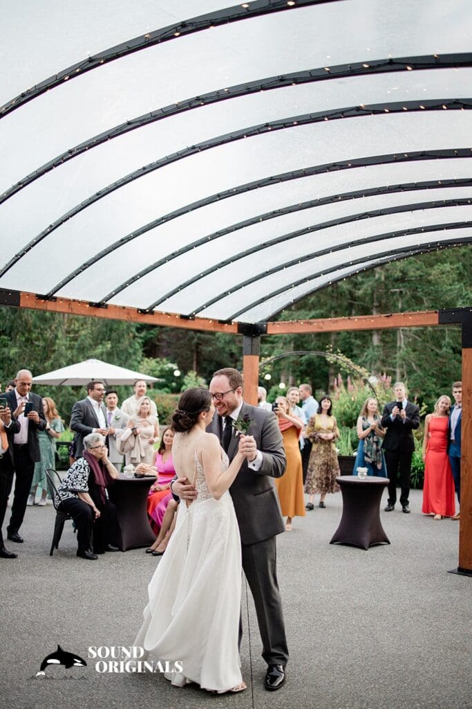 Gray Bridge Venue Wedding // Enina + Connor -