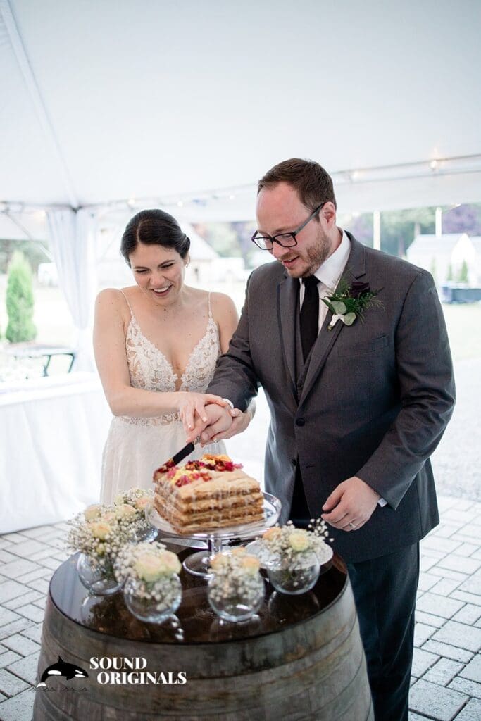 Gray Bridge Venue Wedding // Enina + Connor -