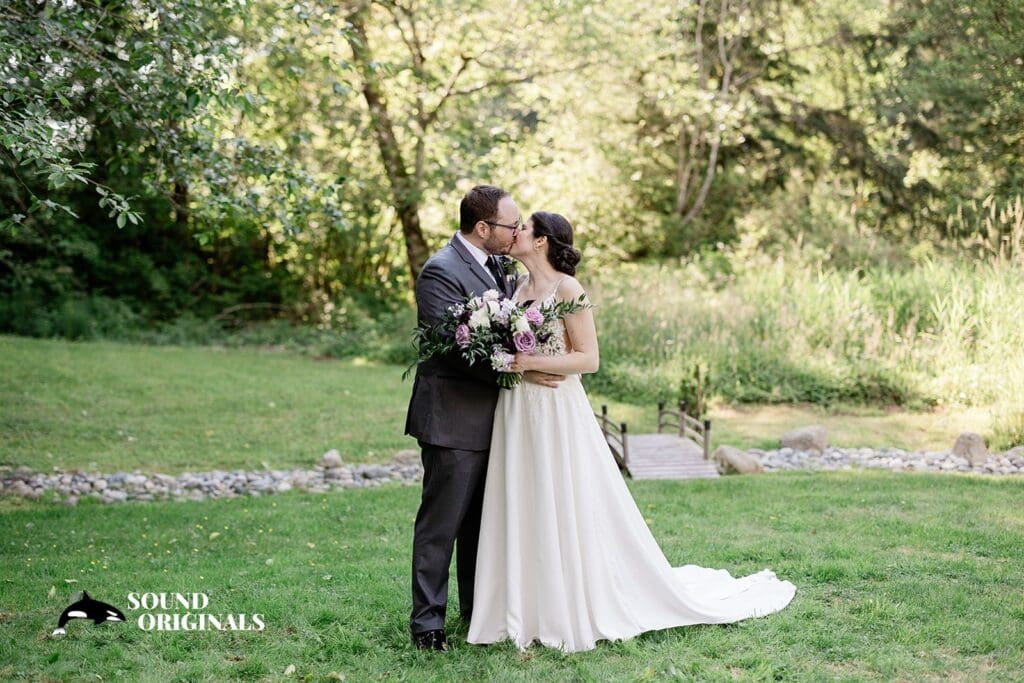 Gray Bridge Venue Wedding // Enina + Connor -