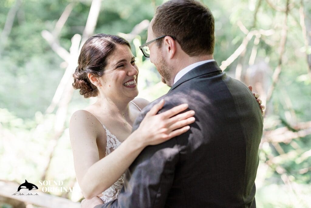 Gray Bridge Venue Wedding // Enina + Connor -