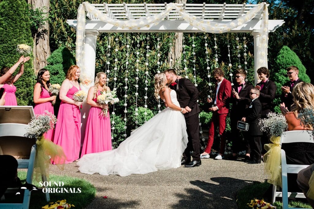 Laurel Creek Manor Wedding // Courtny + Casey -