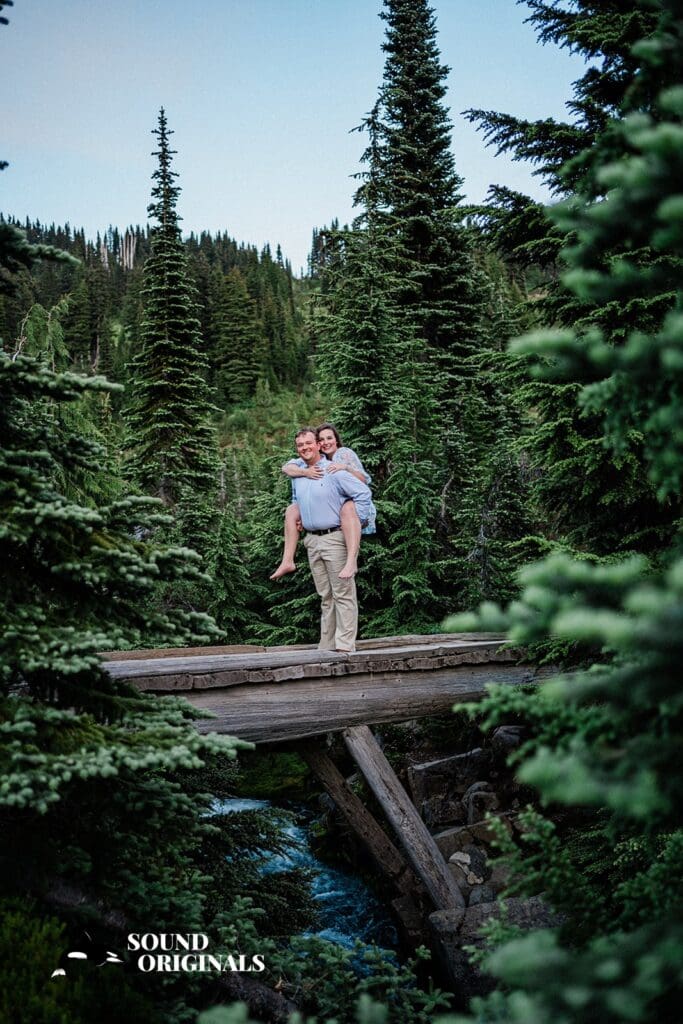 25 STUNNING Locations for Engagement Photos in Seattle -