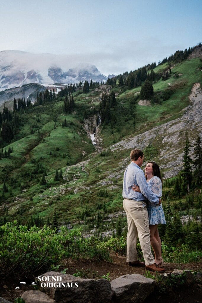 25 STUNNING Locations for Engagement Photos in Seattle -