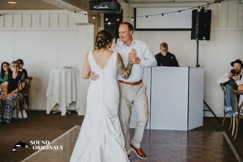 Salty's on Alki Wedding // Jennifer + Patrick -