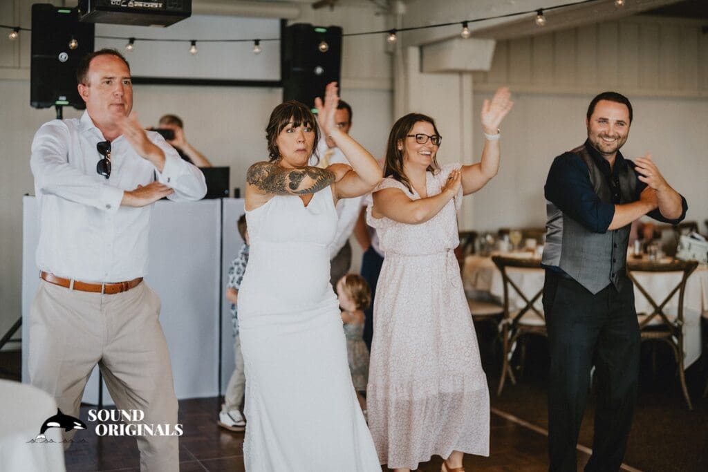 Salty's on Alki Wedding // Jennifer + Patrick -