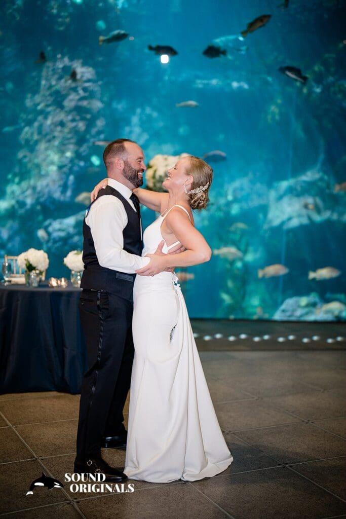 Seattle Aquarium Wedding // Jesse + Courtney -