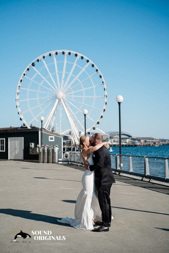 Seattle Aquarium Wedding // Jesse + Courtney -