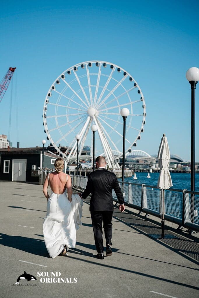 Seattle Aquarium Wedding // Jesse + Courtney -
