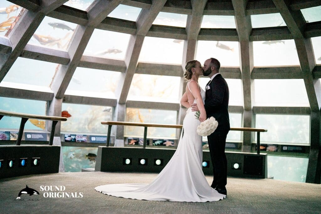 Seattle Aquarium Wedding // Jesse + Courtney -
