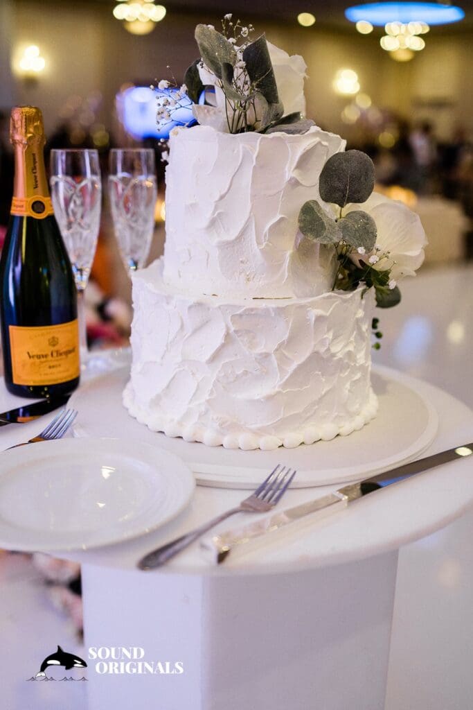 St. Therese Parish Wedding // Juliana + Matt -