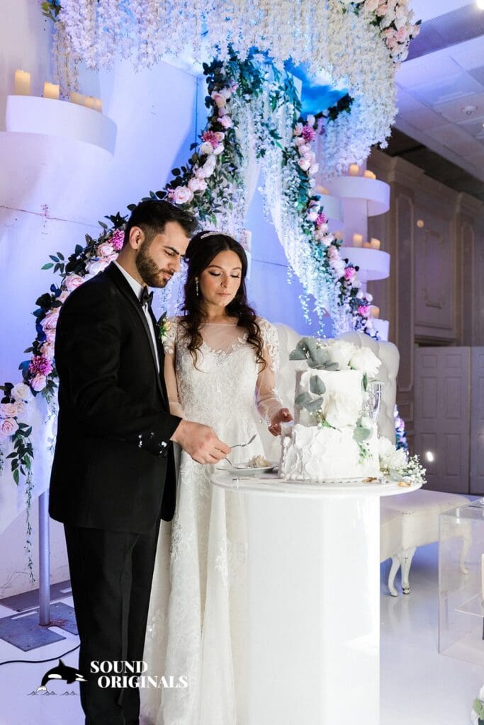 St. Therese Parish Wedding // Juliana + Matt -