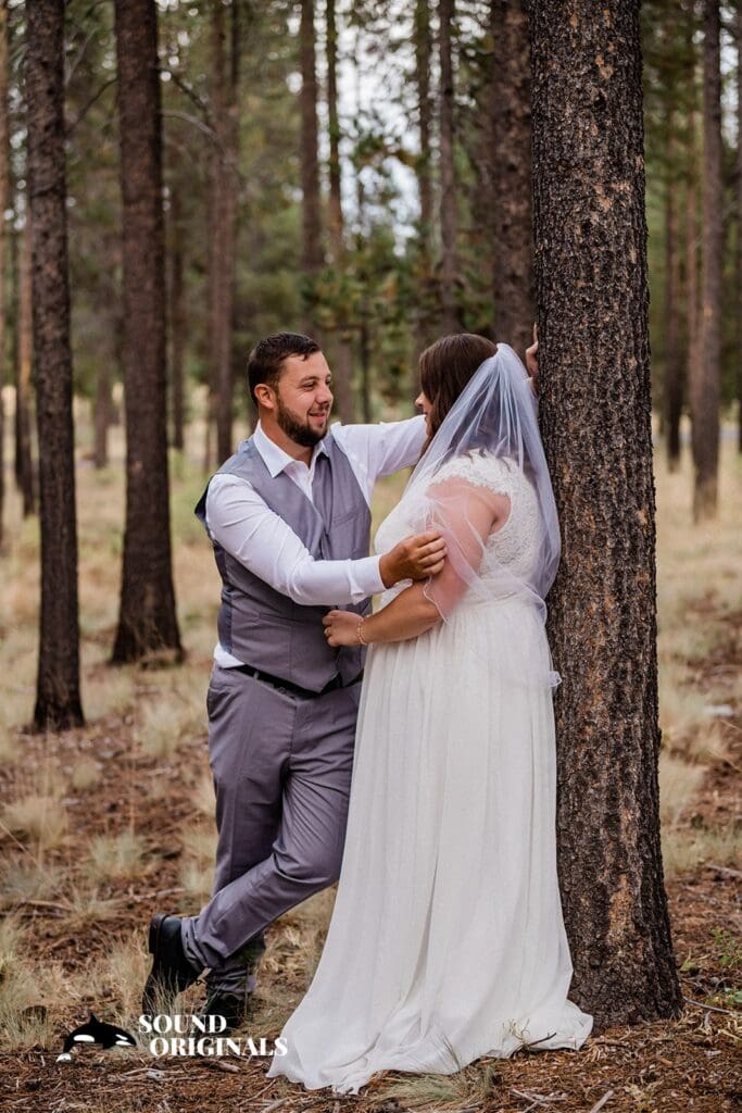Sun River in Bend, Oregon Wedding // Cheyan + Chuck -