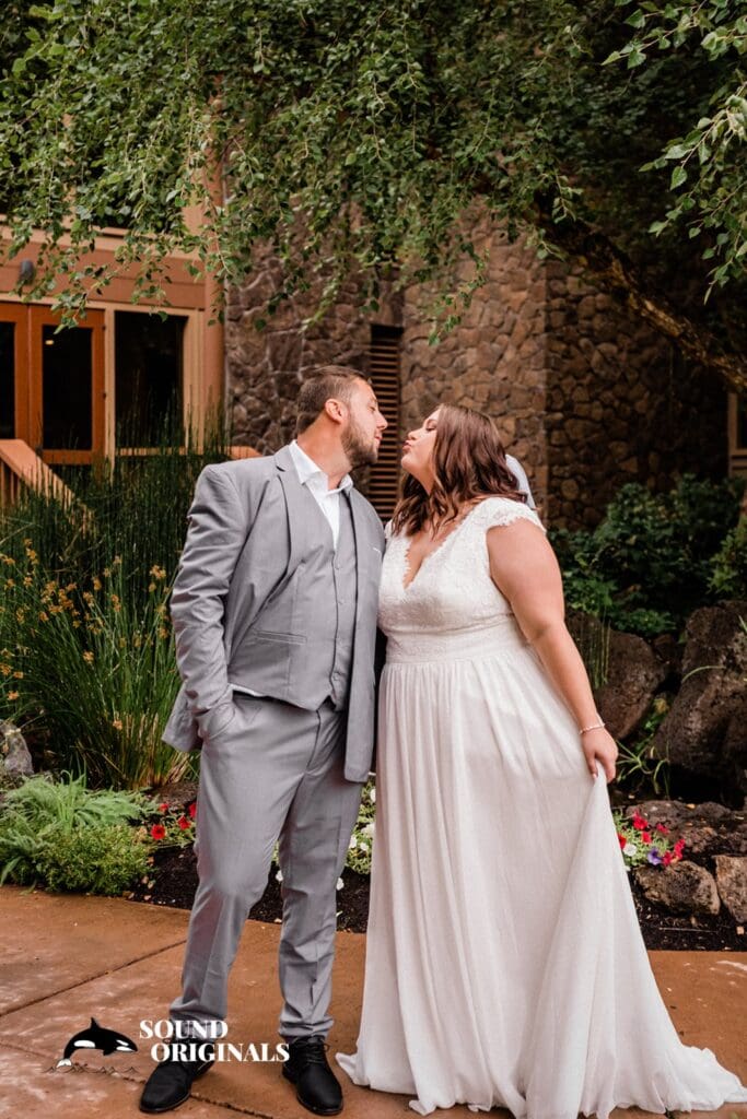 Sun River in Bend, Oregon Wedding // Cheyan + Chuck -