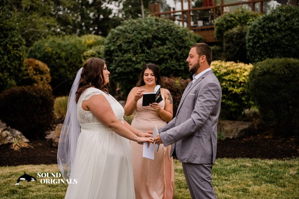 Sun River in Bend, Oregon Wedding // Cheyan + Chuck -