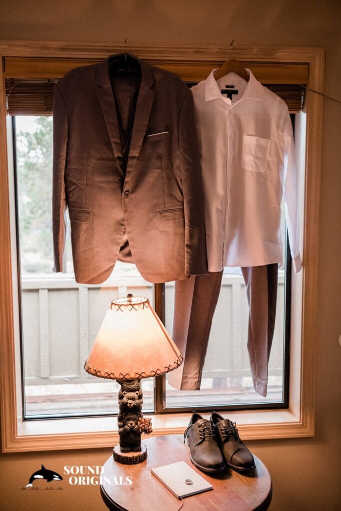 Sun River in Bend, Oregon Wedding // Cheyan + Chuck -