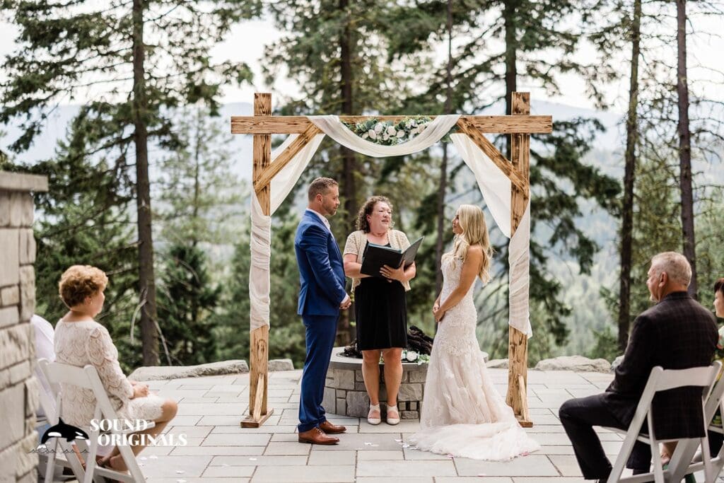 Breanne + Brandon Suncadia Resort Wedding // Breanne + Brandon -