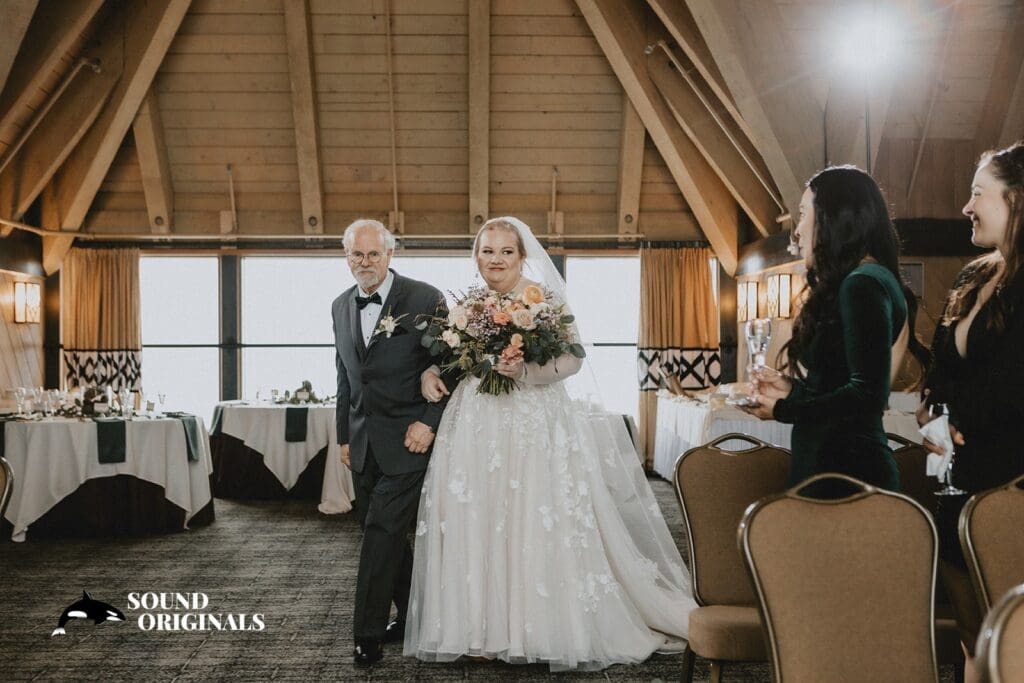 Timberline Lodge Wedding // Paige + Tyler -