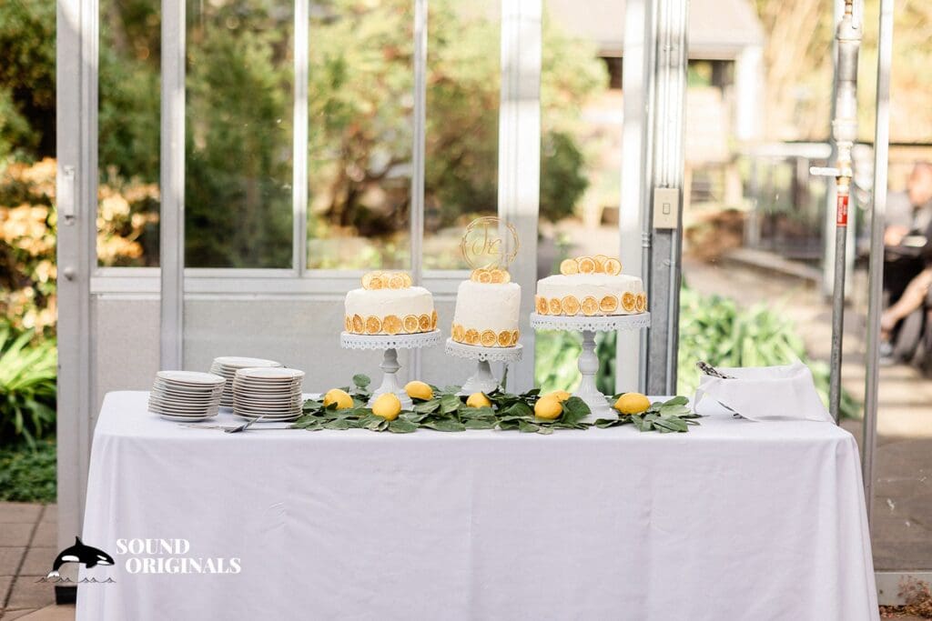 UW Center for Urban Horticulture Wedding // Jen + Steven -