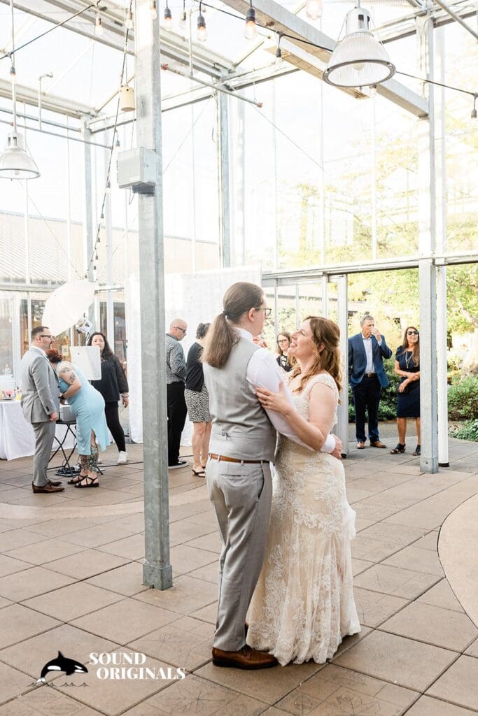 UW Center for Urban Horticulture Wedding // Jen + Steven -