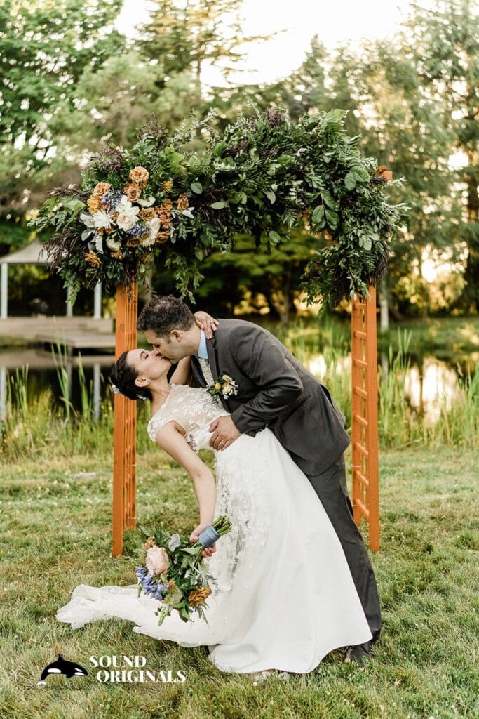 Vashon Island Wedding // Vanessa + Zachary -