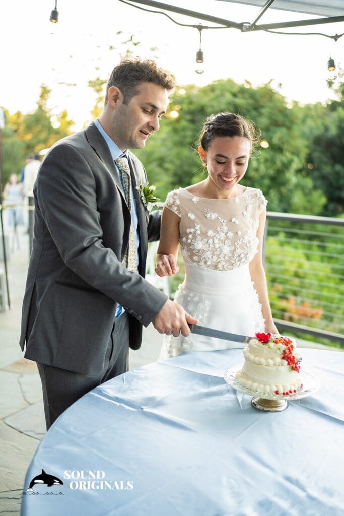 Vashon Island Wedding // Vanessa + Zachary -