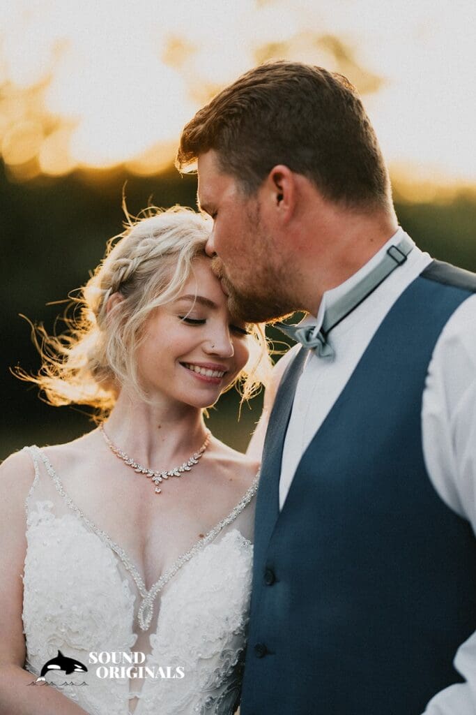 Fraternal Order of Eagles - Poulsbo Wedding // Jalaina + Hunter -