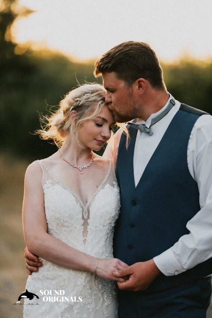 Fraternal Order of Eagles - Poulsbo Wedding // Jalaina + Hunter -