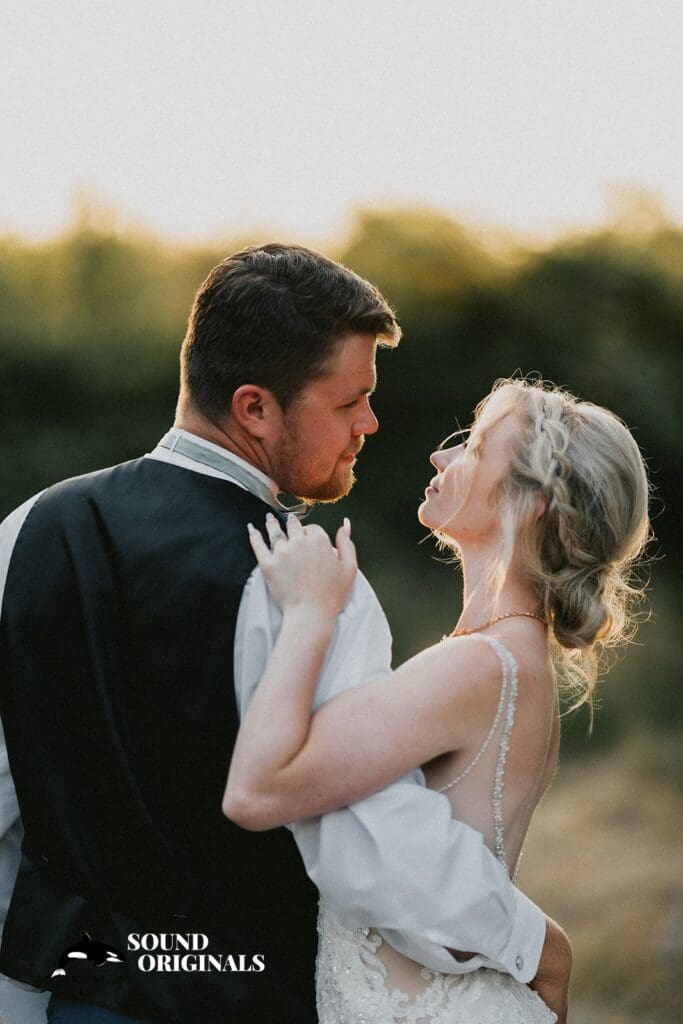 Fraternal Order of Eagles - Poulsbo Wedding // Jalaina + Hunter -